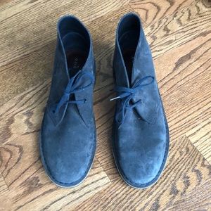 CLARKS Women’s Desert Boot - Ink Suede size 10